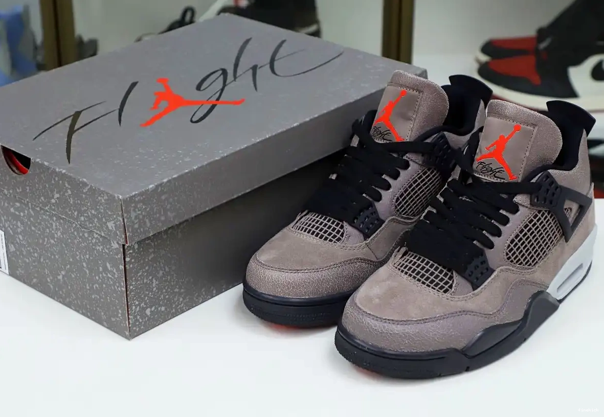 JORDAN 4 RETRO 'TAUPE HAZE' AIR 0706